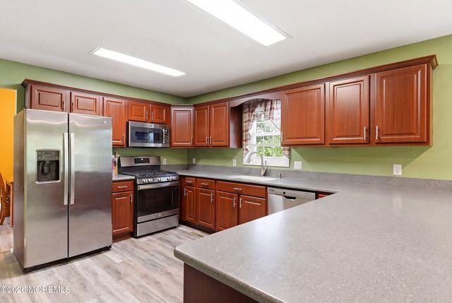 601 7th Avenue, Toms River, NJ 08757