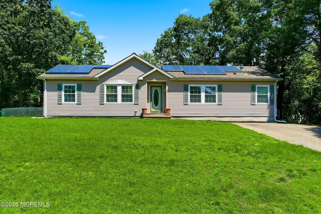 601 7th Avenue, Toms River, NJ 08757