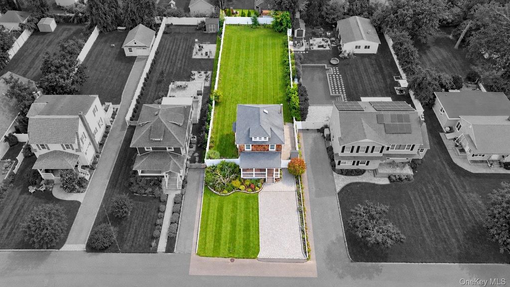 52 Lee Avenue, Patchogue, NY 11772 — photo 3