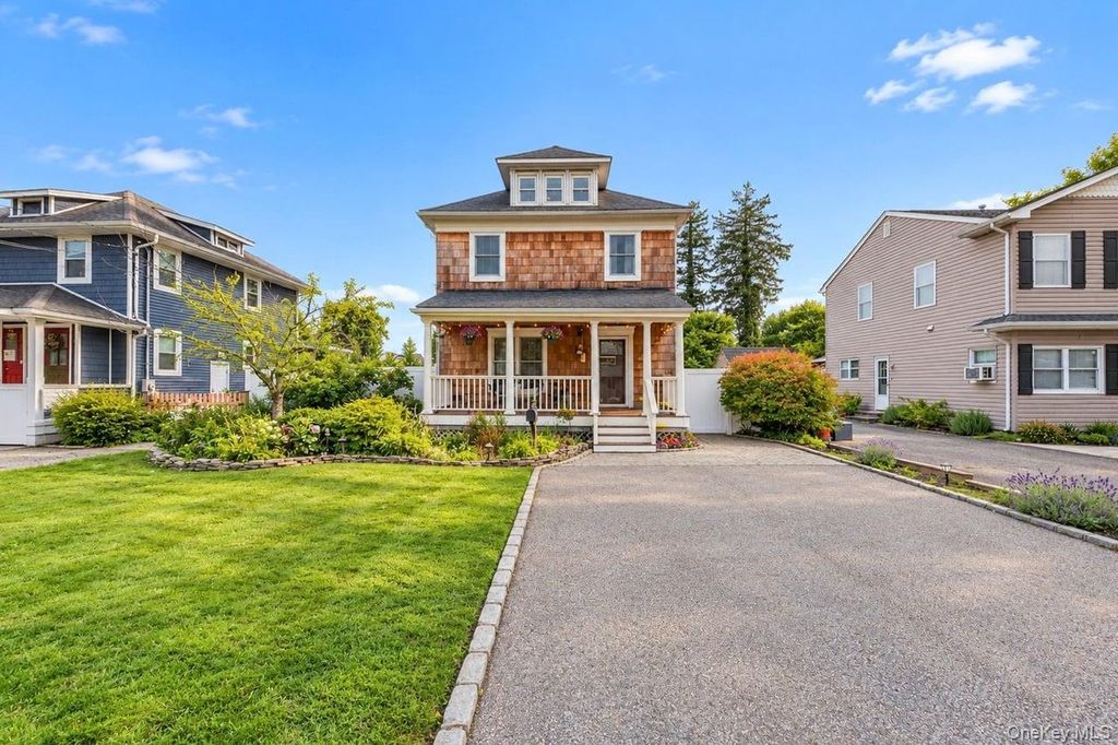 52 Lee Avenue, Patchogue, NY 11772 — photo 4