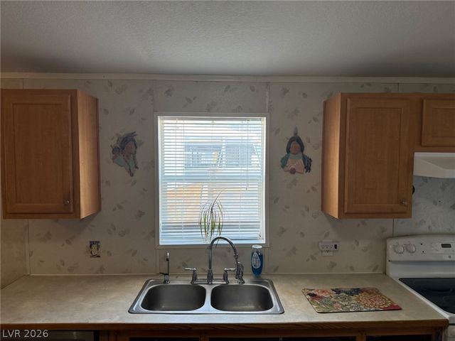 6440 North Park Retiro, Pahrump, NV 89060