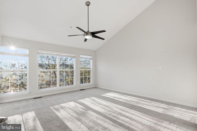 1881 CRESCENT PARK DR, Reston, VA 20190