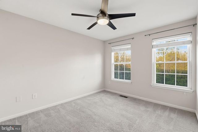 1881 CRESCENT PARK DR, Reston, VA 20190