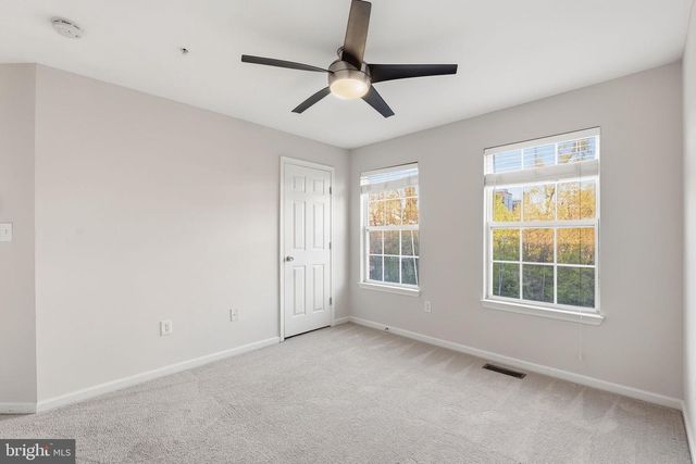 1881 CRESCENT PARK DR, Reston, VA 20190