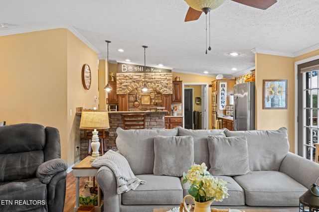 111 Kanott Lane, Maynardville, TN 37807