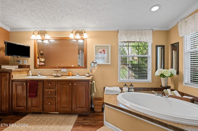 111 Kanott Lane, Maynardville, TN 37807