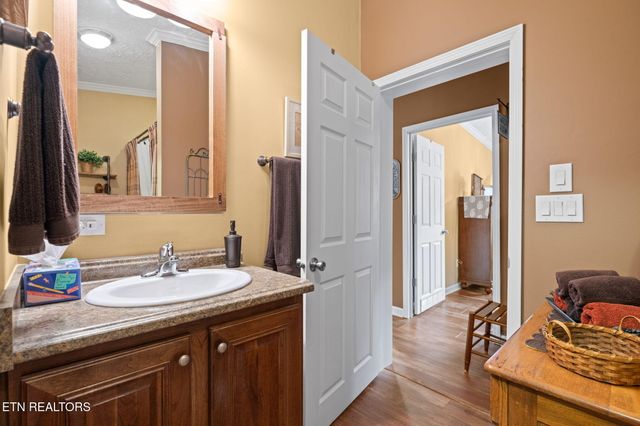 111 Kanott Lane, Maynardville, TN 37807