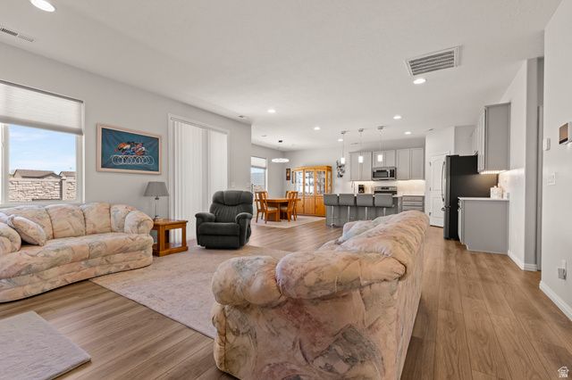2418 W 3230 S, Syracuse, UT 84075