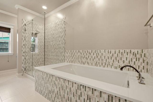 321 W Jefferson Street, Van Alstyne, TX 75495