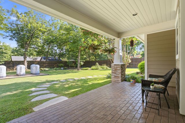 321 W Jefferson Street, Van Alstyne, TX 75495
