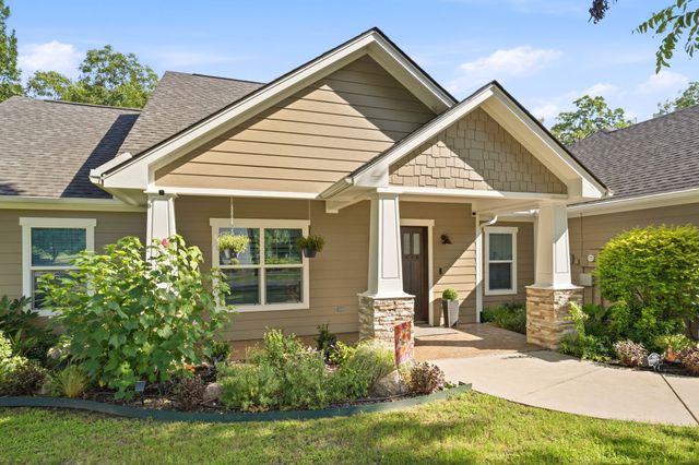 321 W Jefferson Street, Van Alstyne, TX 75495
