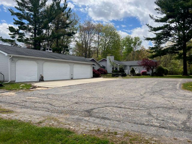 21403 Swan Creek Road, Merrill, MI 48637