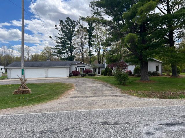 21403 Swan Creek Road, Merrill, MI 48637