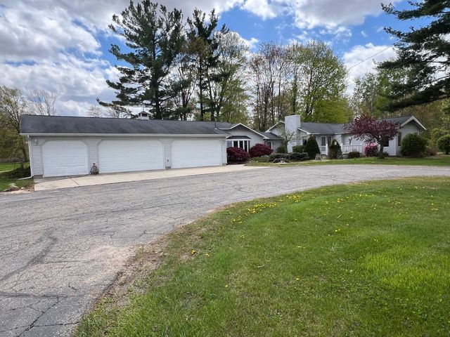 21403 Swan Creek Road, Merrill, MI 48637