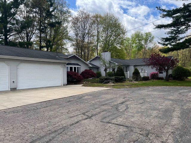 21403 Swan Creek Road, Merrill, MI 48637