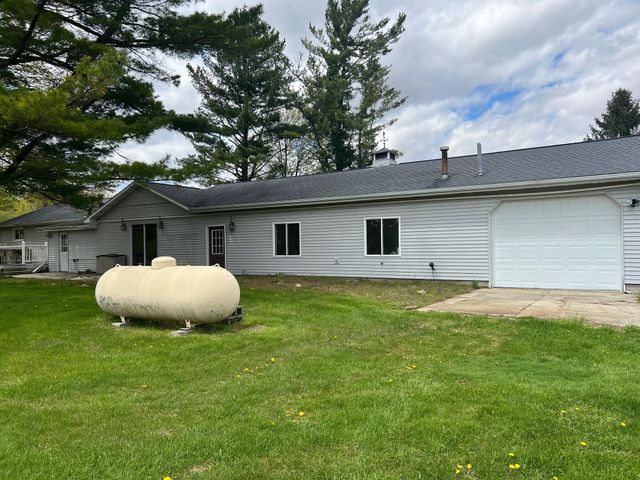 21403 Swan Creek Road, Merrill, MI 48637