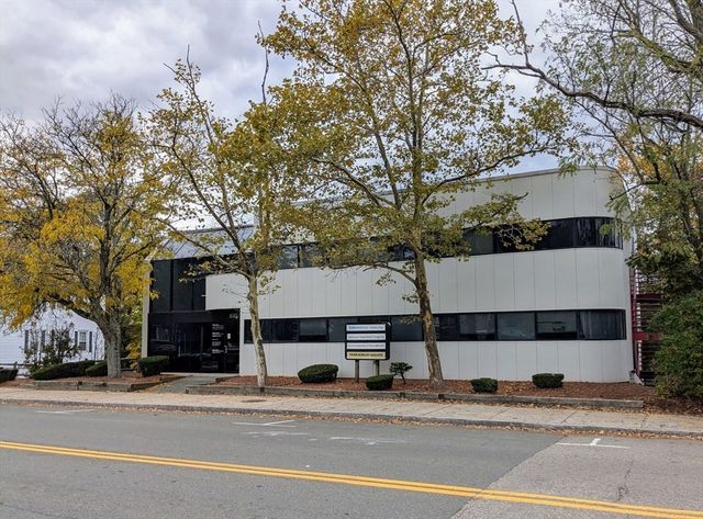 830 Main St 1, Melrose, MA 02176