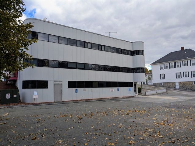 830 Main St 1, Melrose, MA 02176