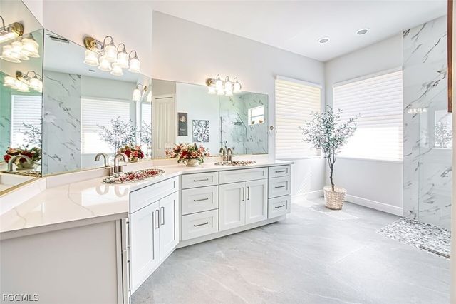 8460 Belle Meade DR, Fort Myers, FL 33908