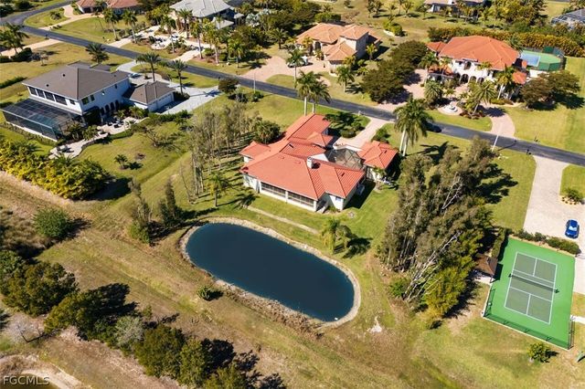 8460 Belle Meade DR, Fort Myers, FL 33908