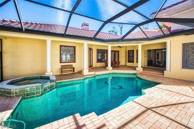 8460 Belle Meade DR, Fort Myers, FL 33908