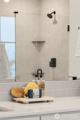 3566 Edith Avenue, Enumclaw, WA 98022