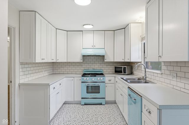 4701 Kessler Boulevard East Drive, Indianapolis, IN 46220