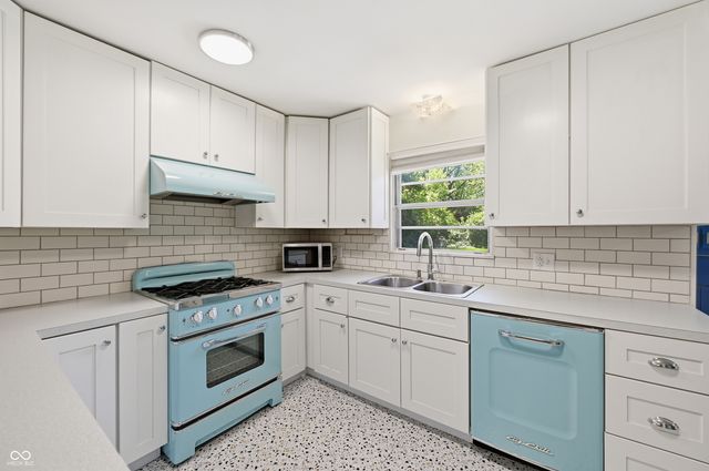 4701 Kessler Boulevard East Drive, Indianapolis, IN 46220