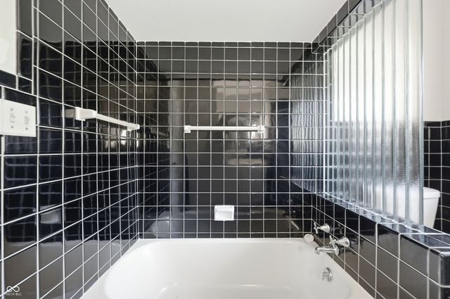 4701 Kessler Boulevard East Drive, Indianapolis, IN 46220