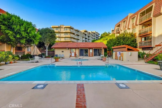 2101 E 21st 306, Signal Hill, CA 90755