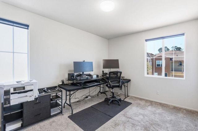 887 Brookdale Drive, Vista, CA 92081