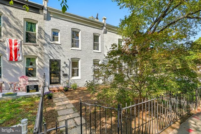 203 17TH ST SE, Washington, DC 20003