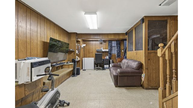 46 SLOCUM Crescent, New York City, NY 11375