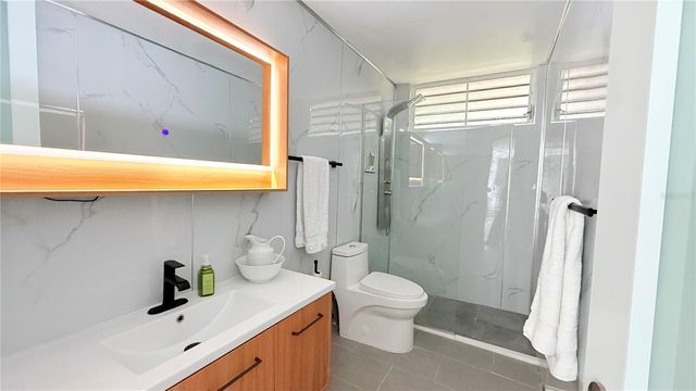 4-3 PASEO DE LA ALHAMBRA, Guaynabo, PR 00966