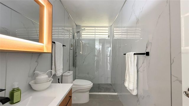 4-3 PASEO DE LA ALHAMBRA, Guaynabo, PR 00966
