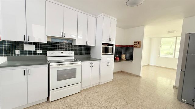 4-3 PASEO DE LA ALHAMBRA, Guaynabo, PR 00966