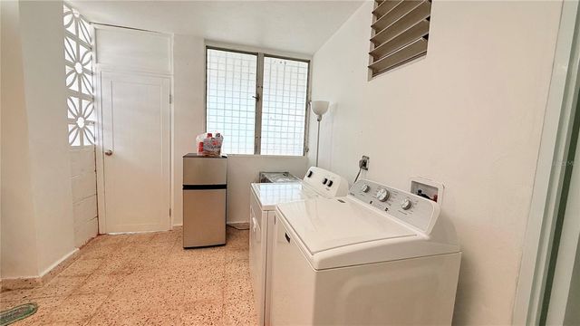 4-3 PASEO DE LA ALHAMBRA, Guaynabo, PR 00966