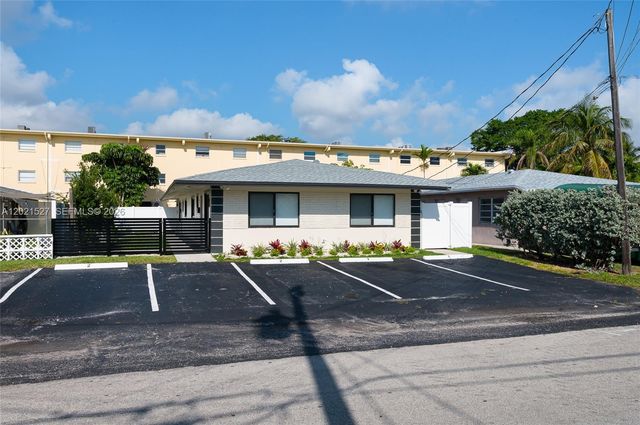 329 SE 12th Ave 1, Pompano Beach, FL 33060