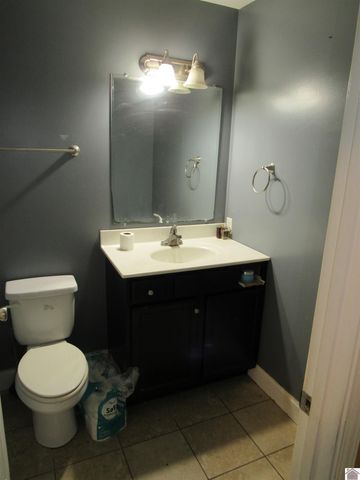 1109 Monroe St, Paducah, KY 42003