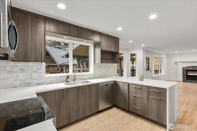 2119 S 371st Street, Federal Way, WA 98003