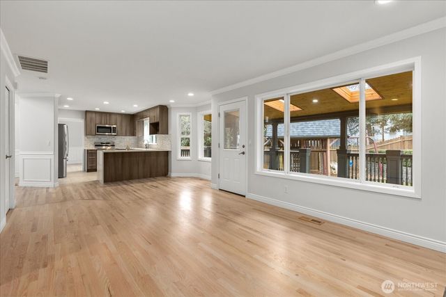 2119 S 371st Street, Federal Way, WA 98003