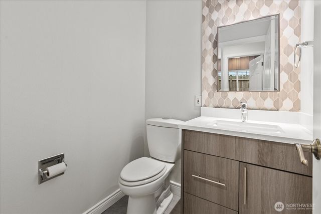 2119 S 371st Street, Federal Way, WA 98003