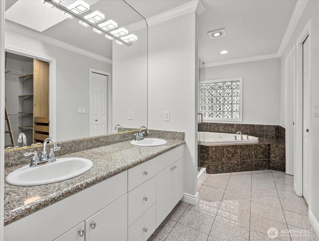 2119 S 371st Street, Federal Way, WA 98003