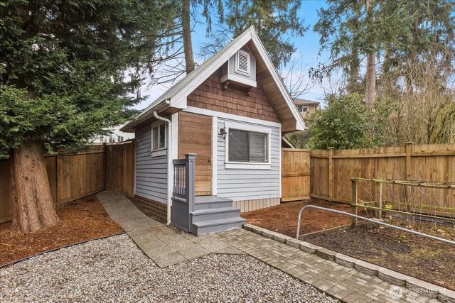 2119 S 371st Street, Federal Way, WA 98003