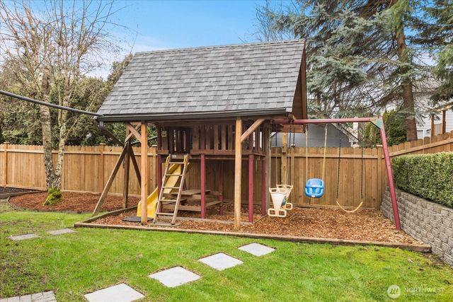 2119 S 371st Street, Federal Way, WA 98003