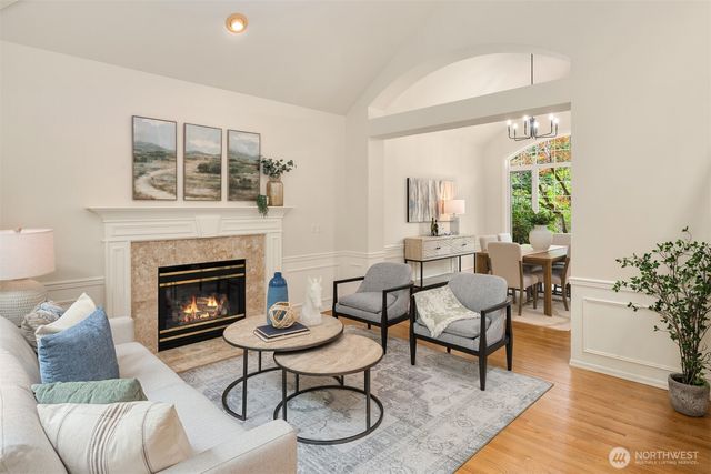 24416 SE 4th Place, Sammamish, WA 98074