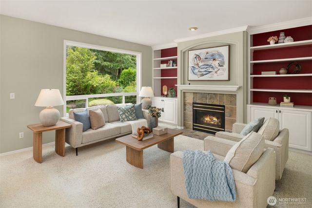 24416 SE 4th Place, Sammamish, WA 98074