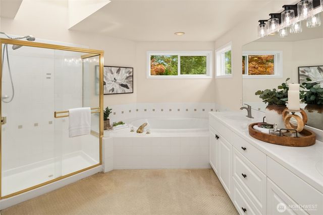 24416 SE 4th Place, Sammamish, WA 98074