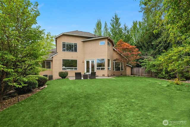 24416 SE 4th Place, Sammamish, WA 98074