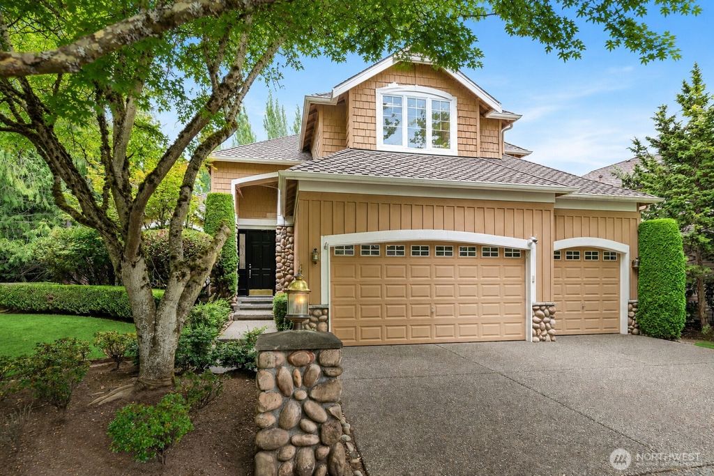 24416 SE 4th Place, Sammamish, WA 98074